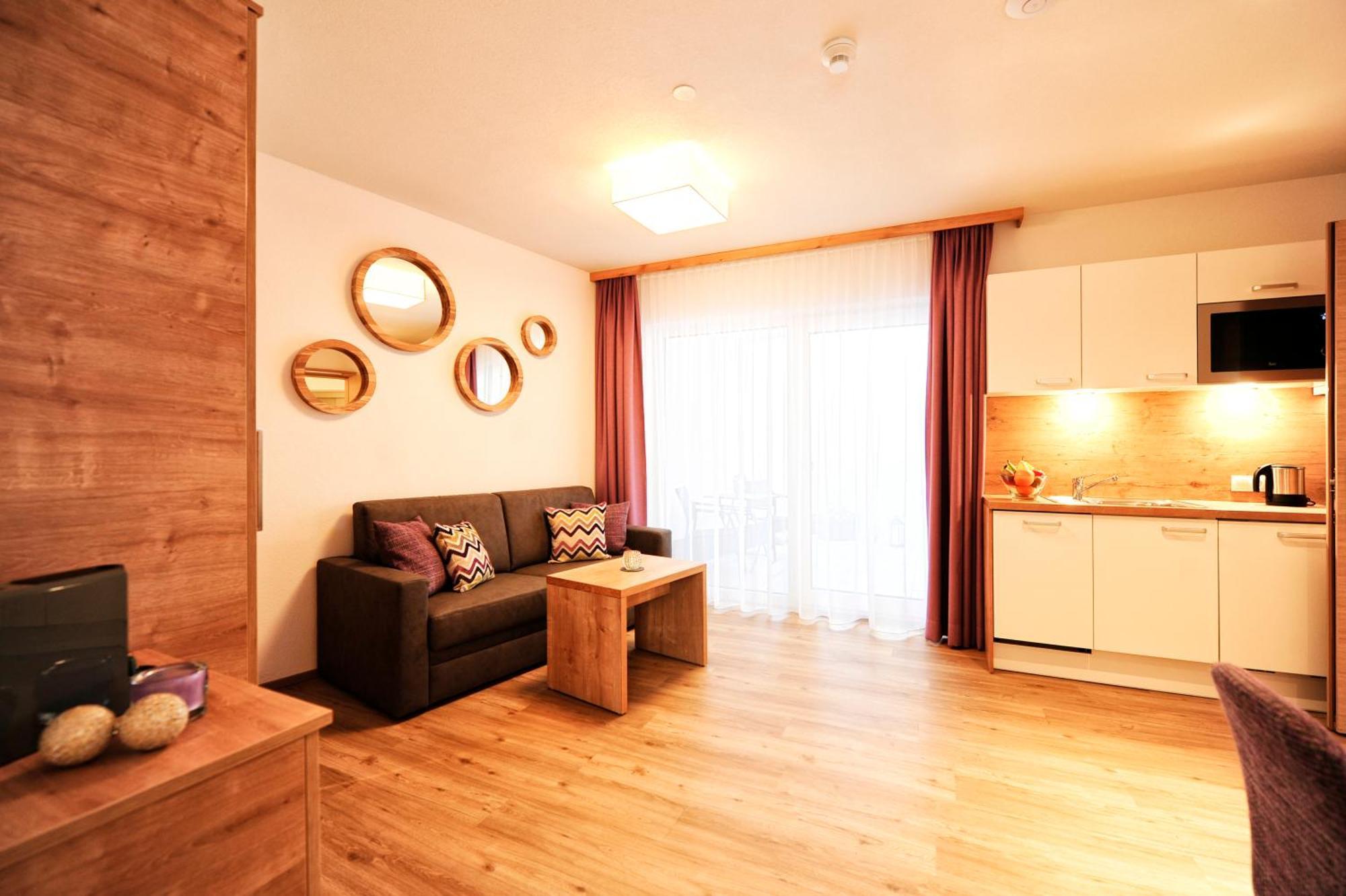 Amaris Apartments ايشجل الغرفة الصورة